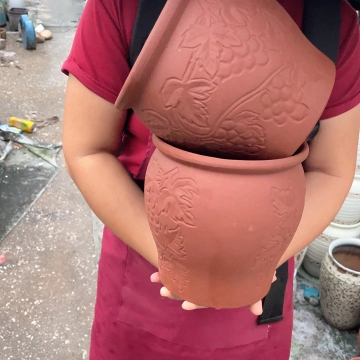 紫砂花盆口19高21瑕疵瑕疵