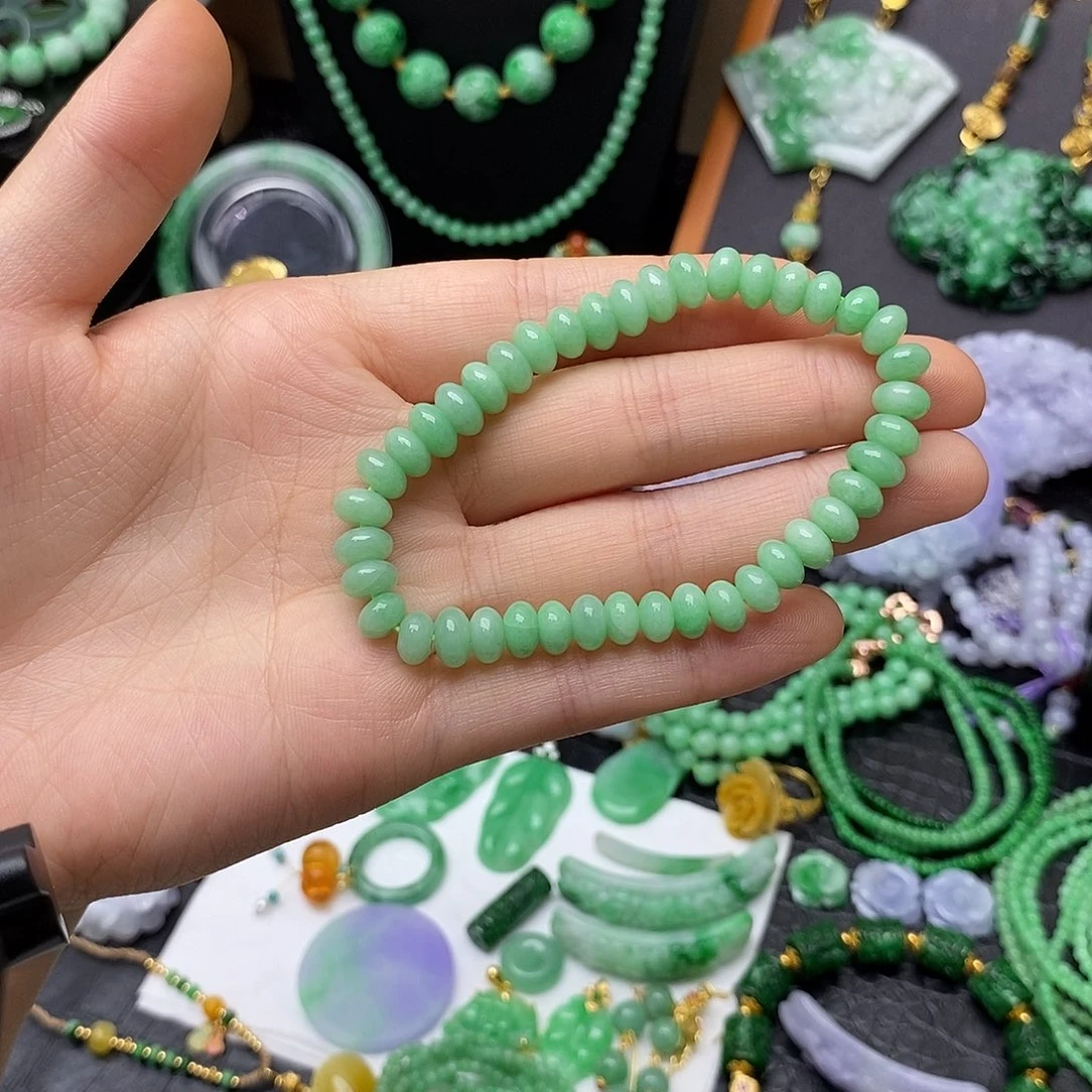 翡翠未镶嵌颈饰算盘珠