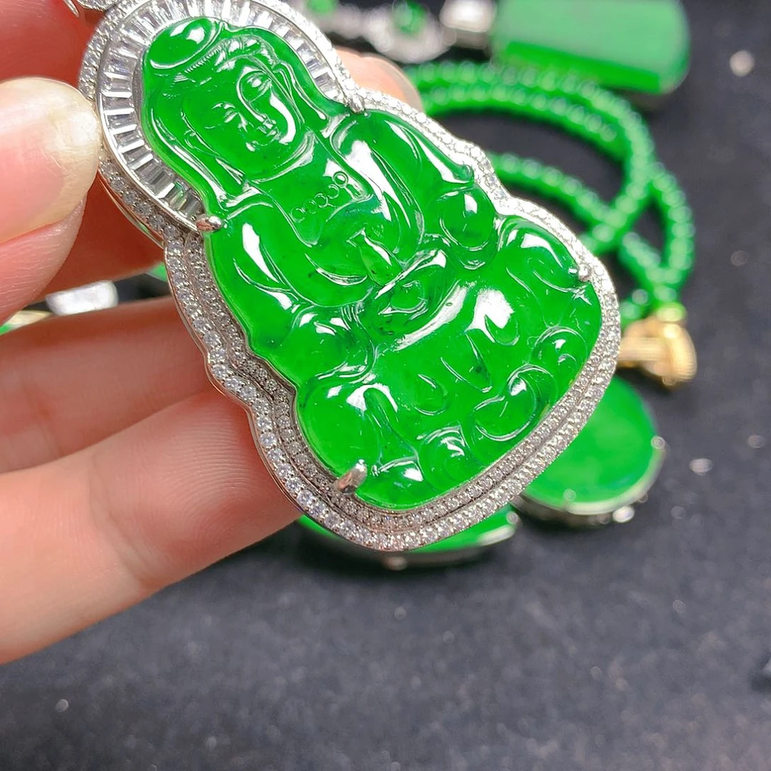 翡翠未镶嵌颈饰翡翠