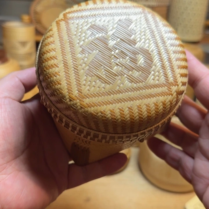 c***y福字帽盒东阳竹编