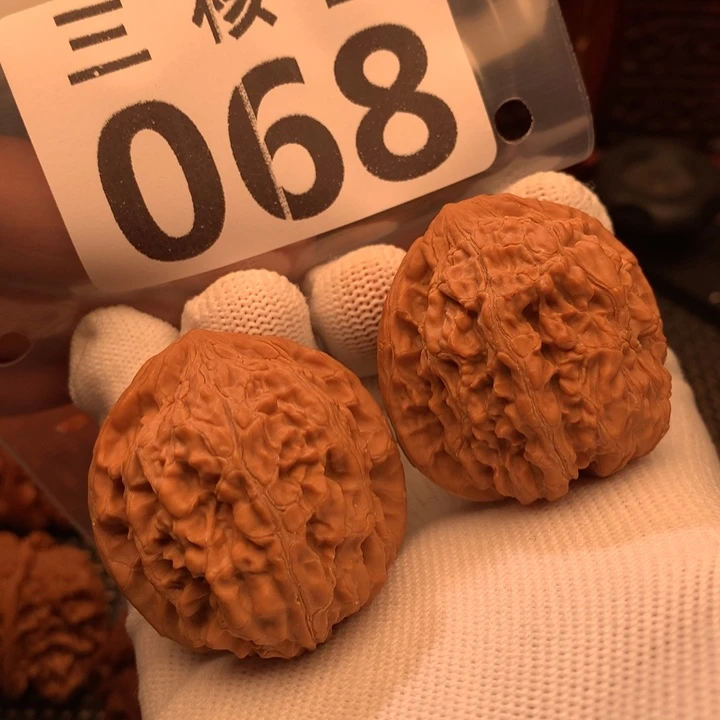 吊坠文玩核桃牡丹纹40