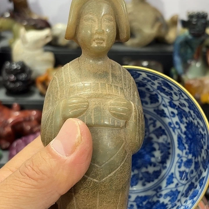 瓷片新*地瓷自顾自的一个