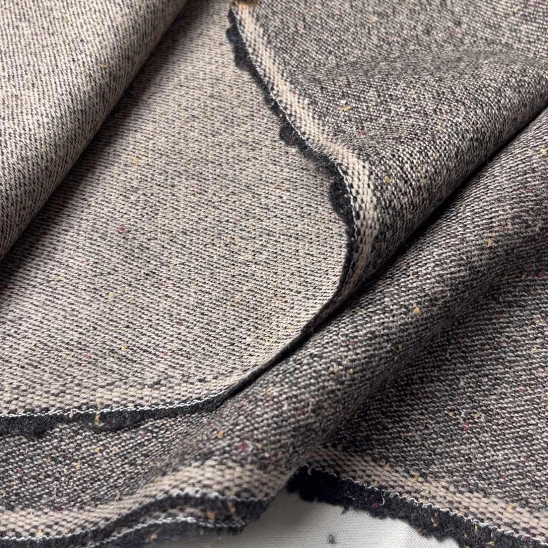 纯羊毛裤料1米。