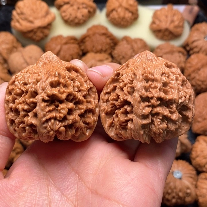 文玩核桃把件精品满天星43