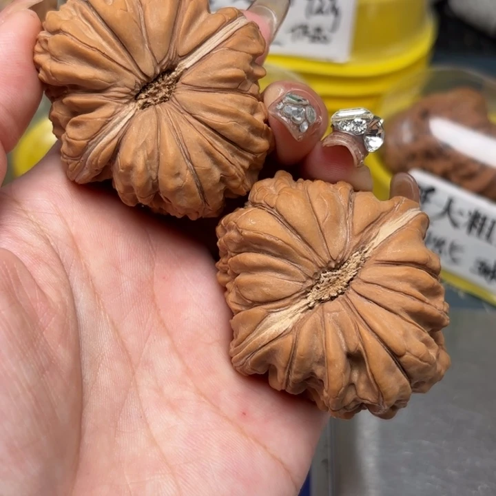 柏香籽/百香籽把件48-21193-02