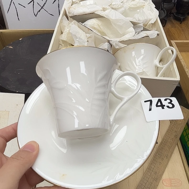 瓷片呀工艺品摆件瓷器摆件正能量