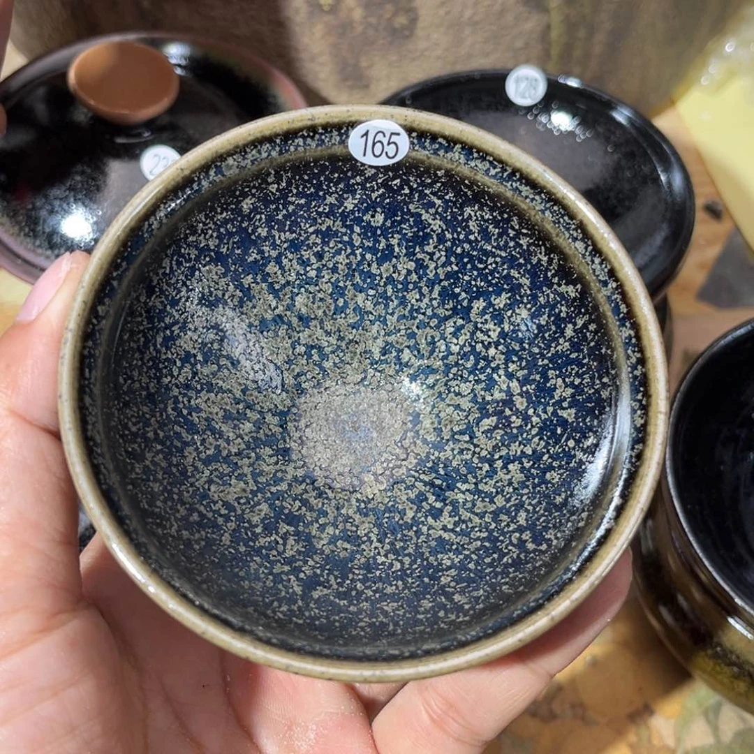 茶盏义兴龙窑坚持真柴烧