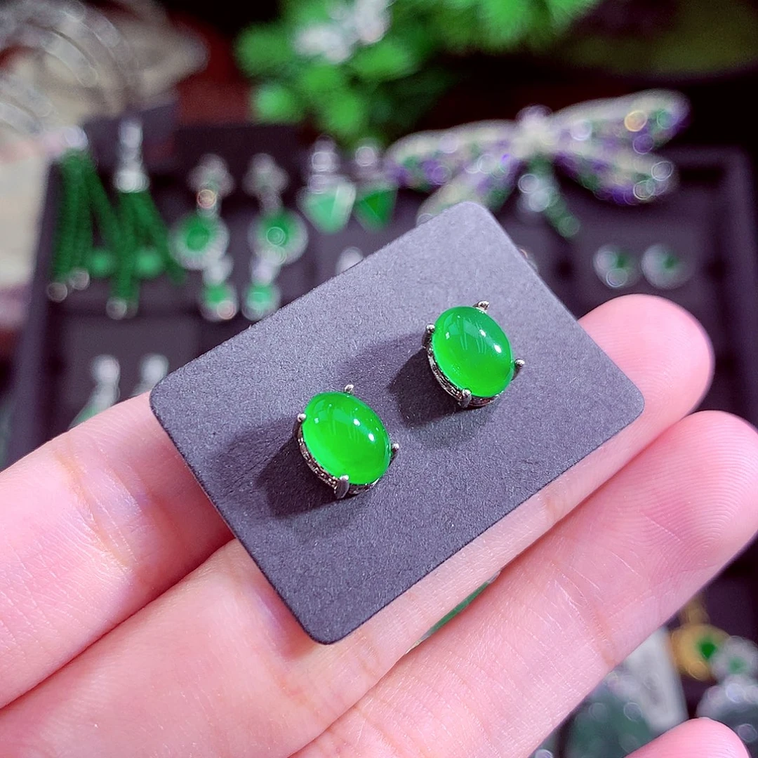 颈饰未镶嵌翡翠天然