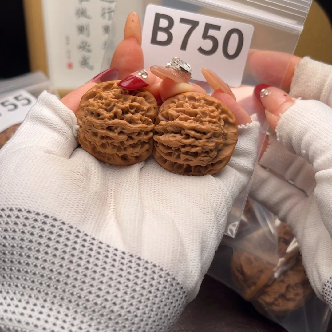 文玩核桃把件33秦闷b 750