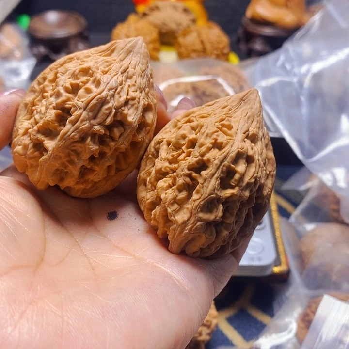文玩核桃把件逍***童大沽石