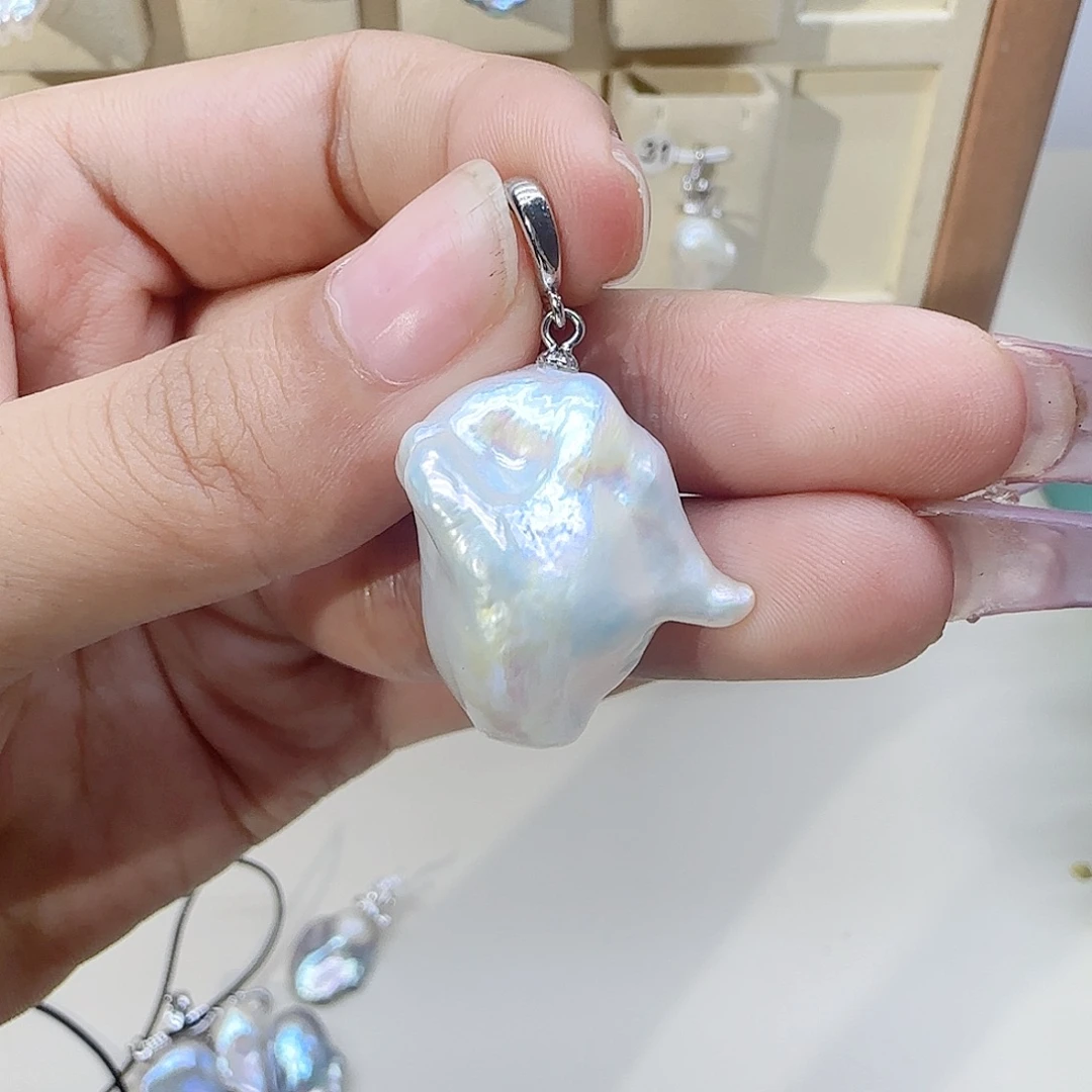 合金淡水珍珠颈饰