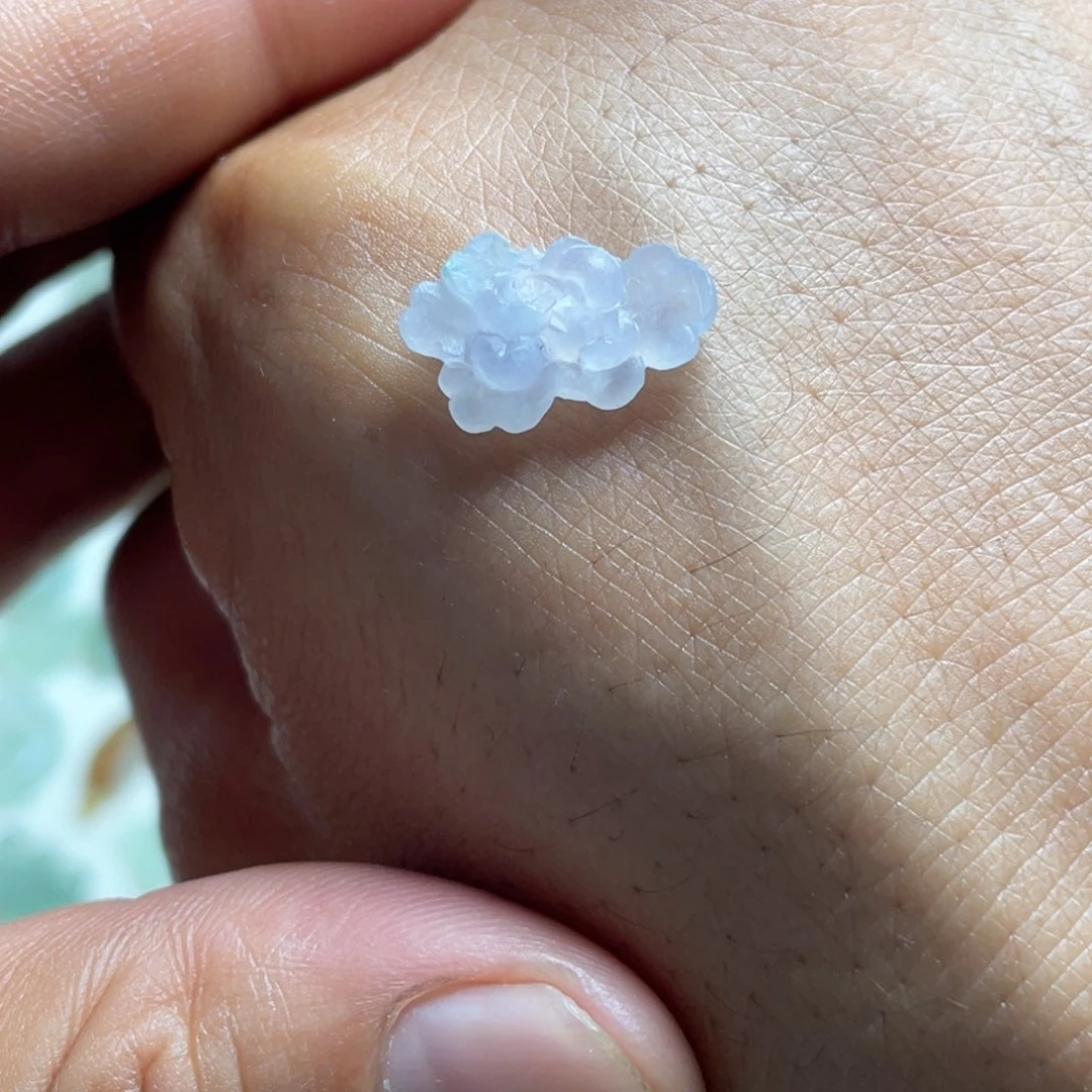 定制翡翠未镶嵌荷花