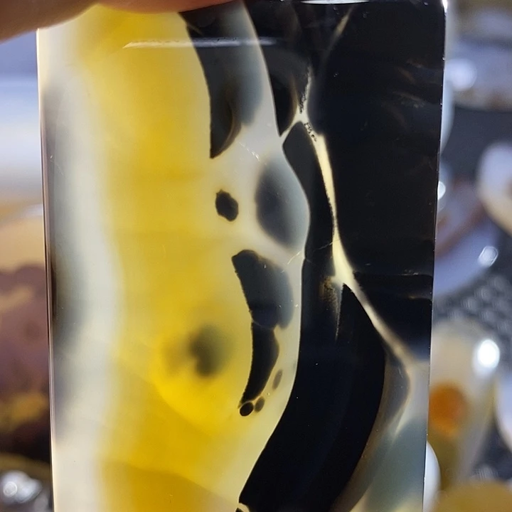 未镶嵌颈饰玛瑙/玉髓?*