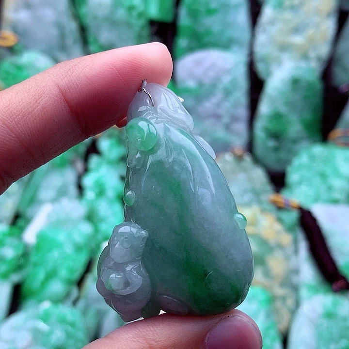 翡翠吊坠(不含链)未镶嵌