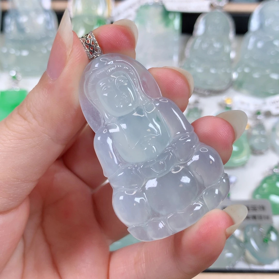 颈饰18K金镶嵌翡翠