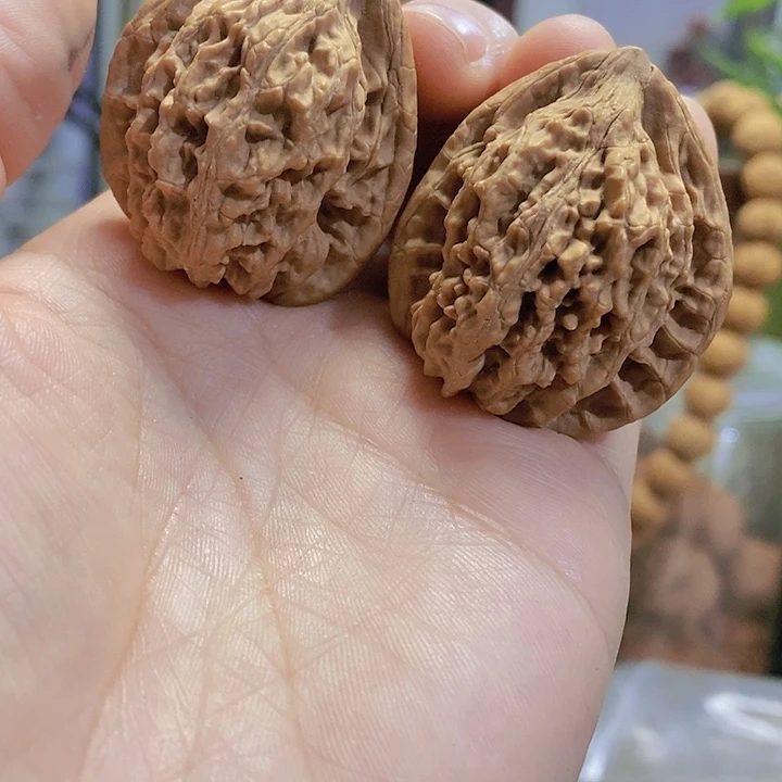 【闪购商品】文玩核桃把件36望月