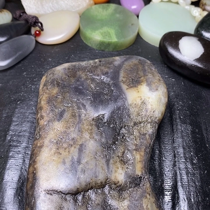 和田玉未镶嵌摆件