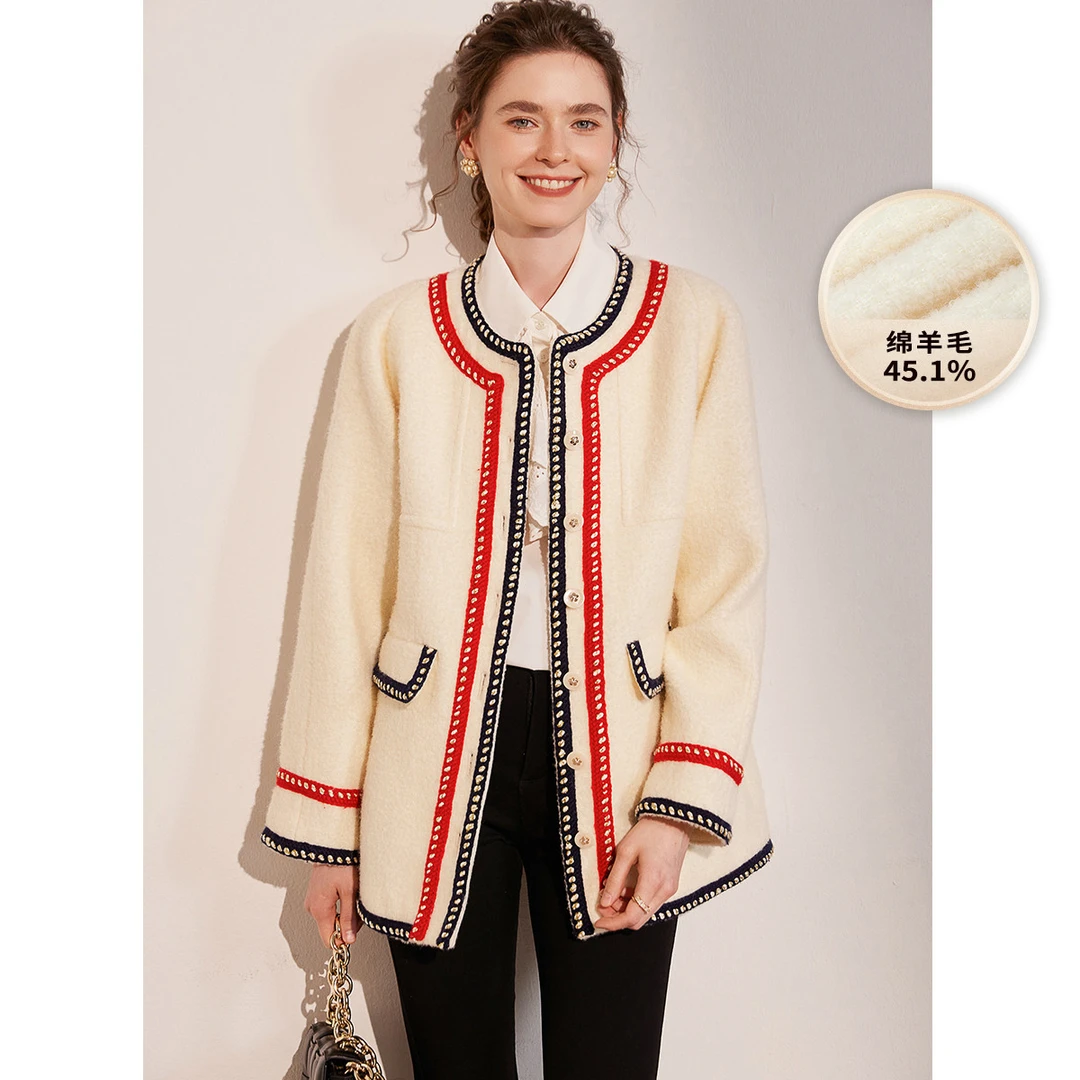 白鹿语冬季款圆领配色珠扣厚款宽松长袖织带撞色拼接外套ZBX20019