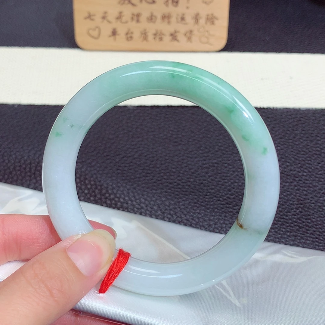 翡翠未镶嵌手镯4035