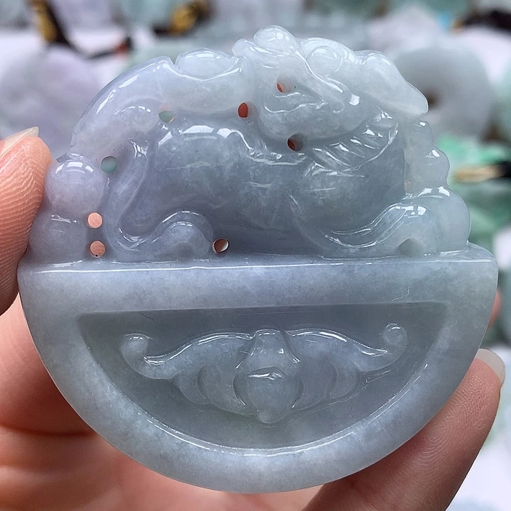 翡翠未镶嵌颈饰仿古貔貅两面工艺福利卡厚12