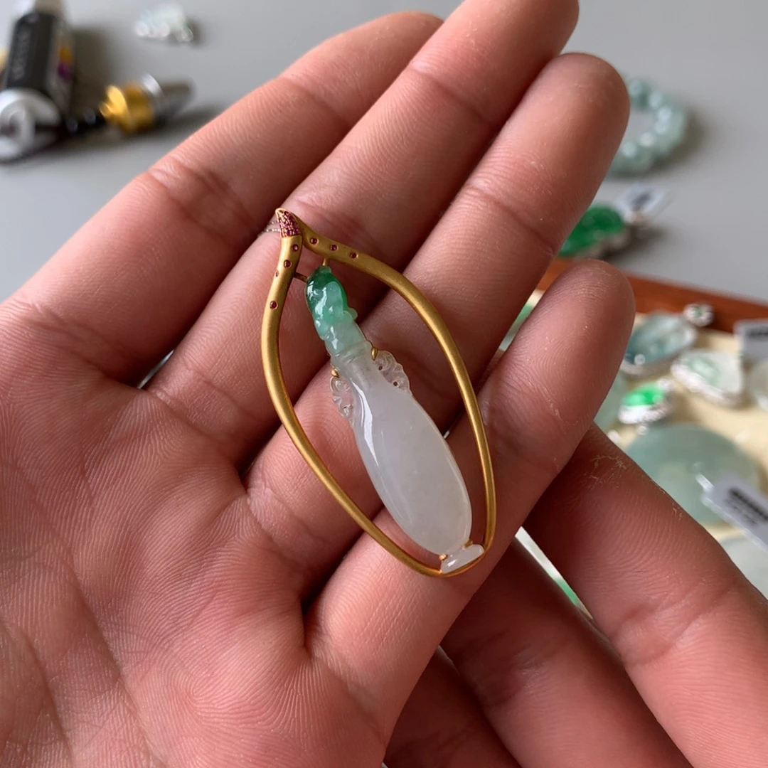 翡翠18K金镶嵌吊坠(不含链)