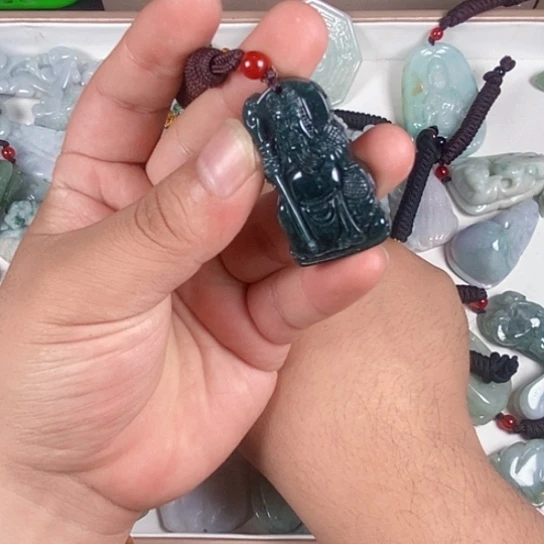 翡翠未镶嵌颈饰天然翡翠