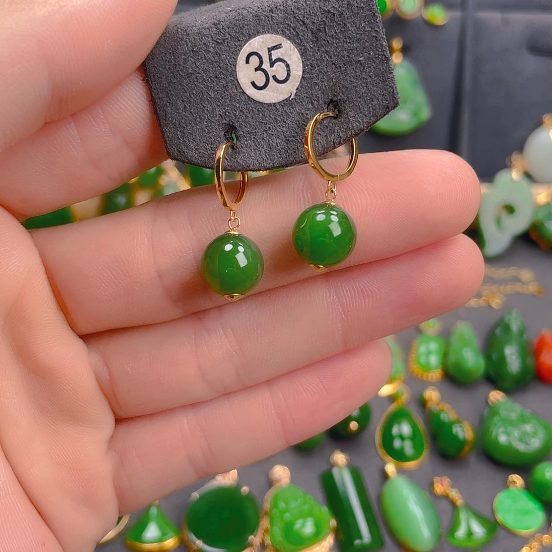 18K金镶嵌和田玉（碧玉）耳饰35