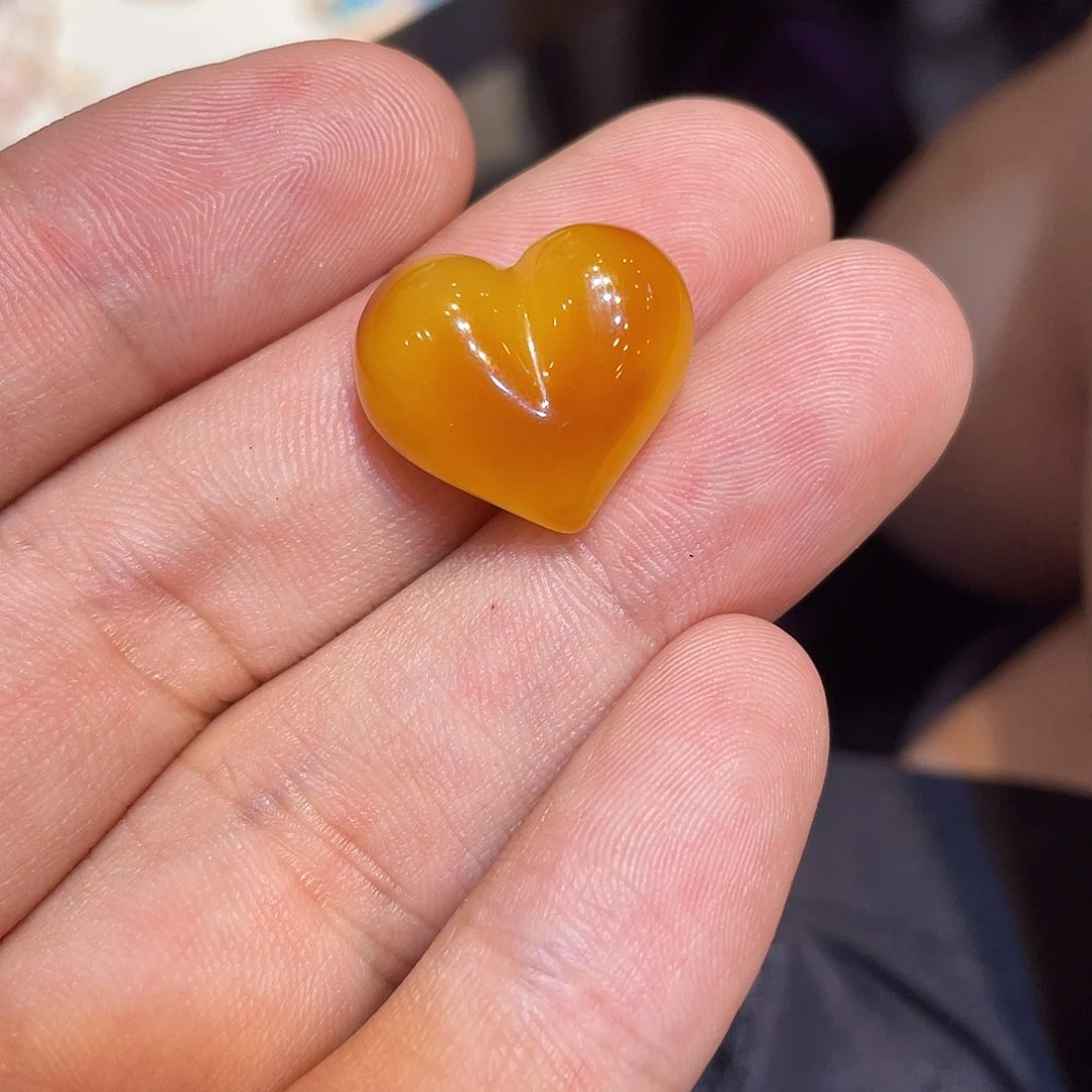 未镶嵌蜜蜡珠宝奇石