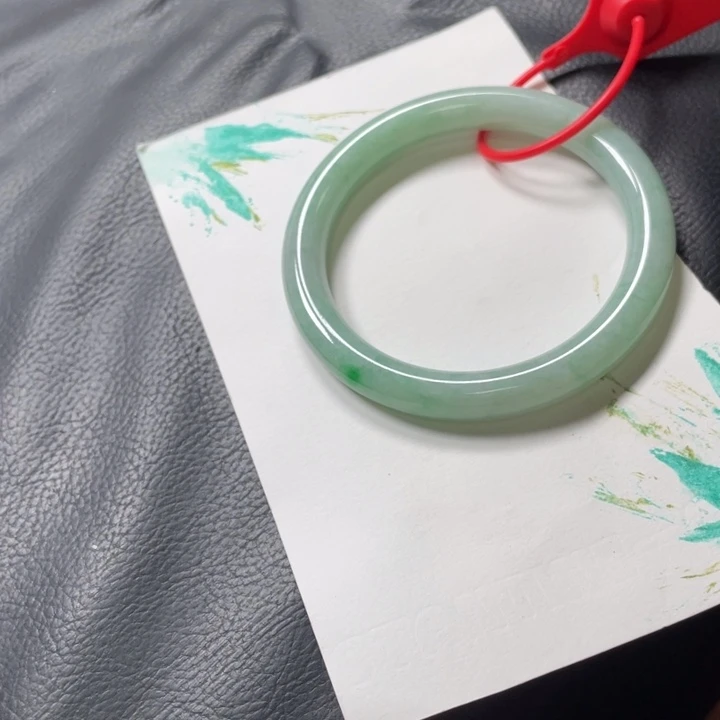 翡翠未镶嵌手镯圆条