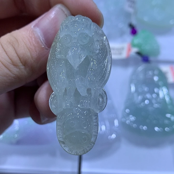 翡翠未镶嵌颈饰天然翡翠A货吊坠