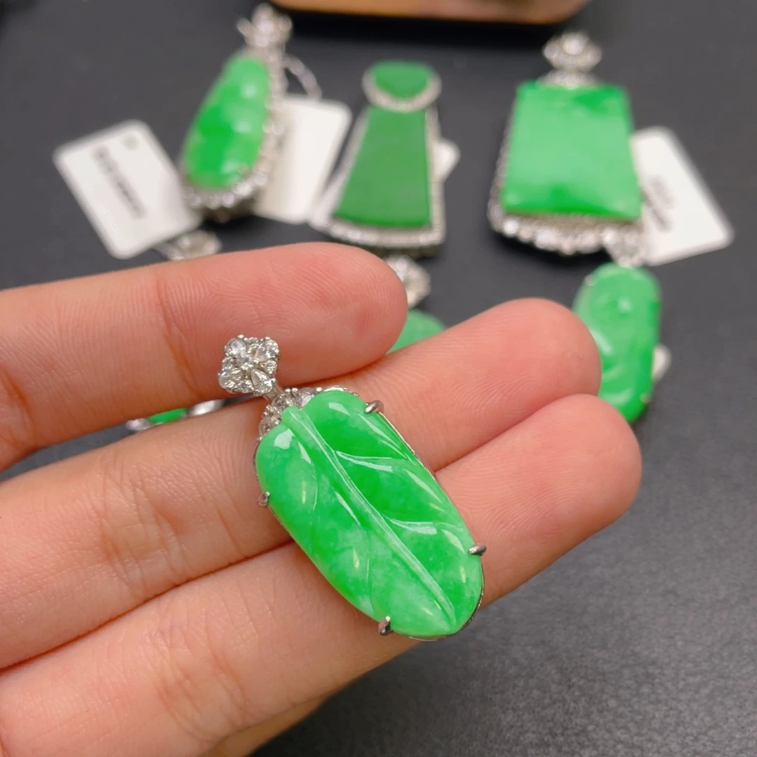 翡翠银S925镶嵌颈饰