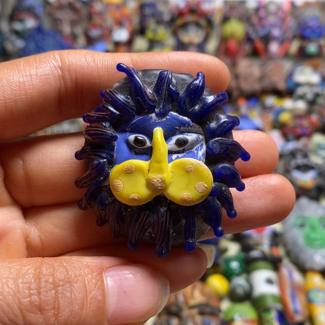 琉璃颈饰瑕疵狮子一个021