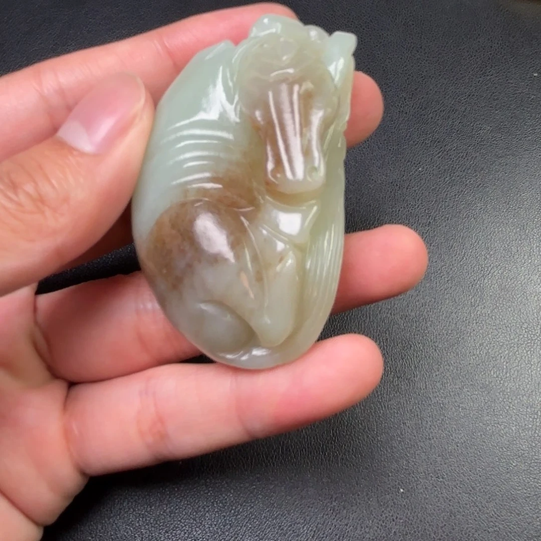 陈***原和田玉未镶嵌挂件