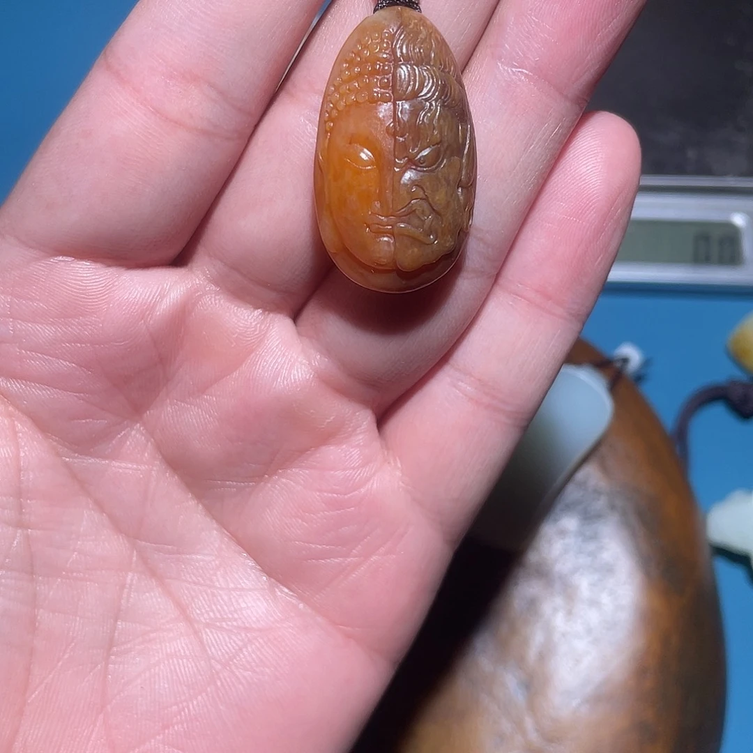敏***敏和田玉未镶嵌颈饰