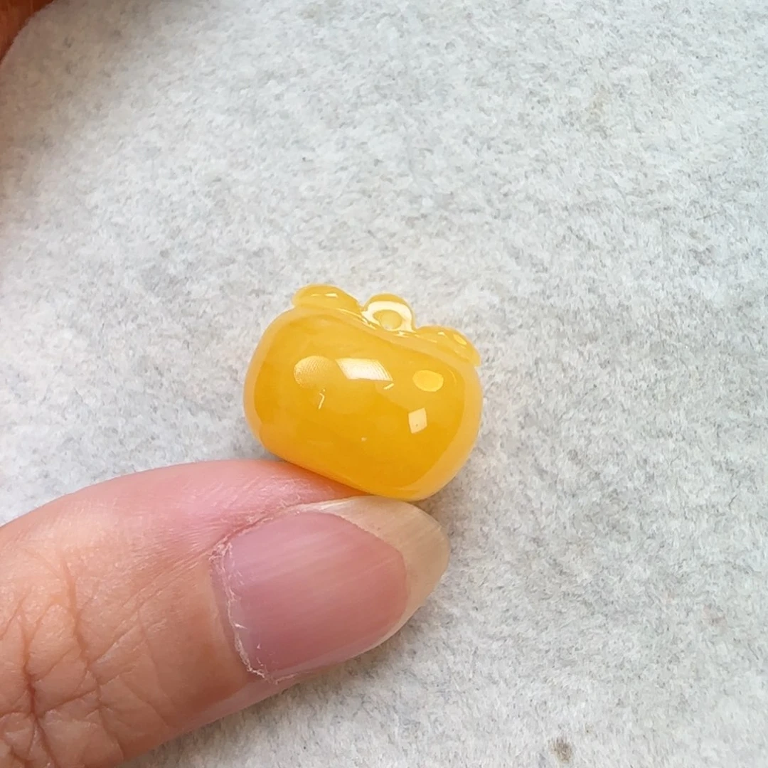 琥珀未镶嵌珠宝奇石定制