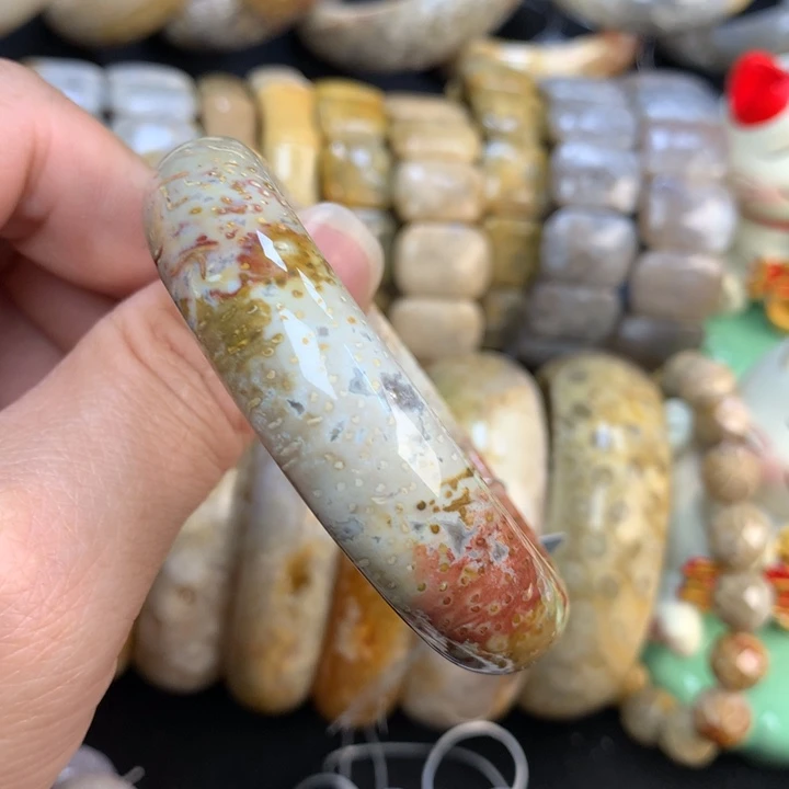 【闪购商品】硅化珊瑚（珊瑚玉）手镯未镶嵌53