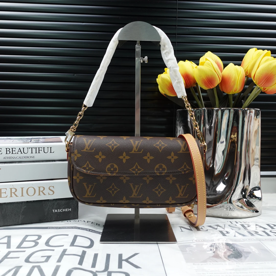 95新 LouisVuitton/路易威登 单肩包/T10331838