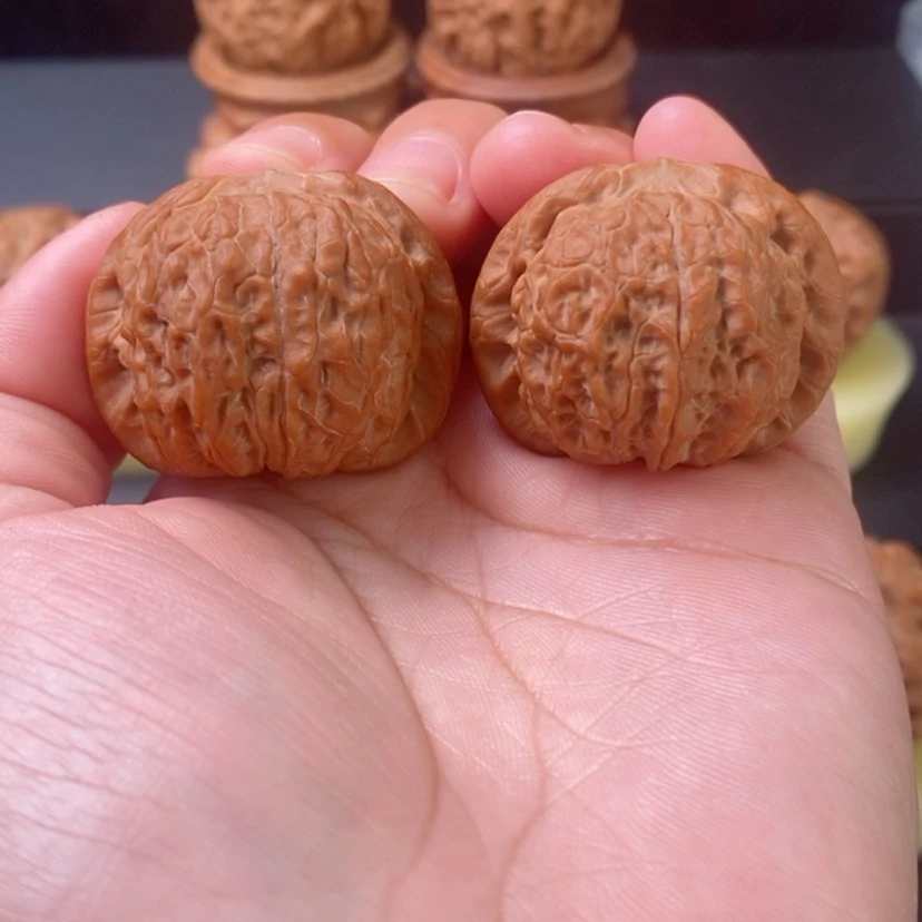 【闪购商品】吊坠文玩核桃隔***李36尺血麒麟全品