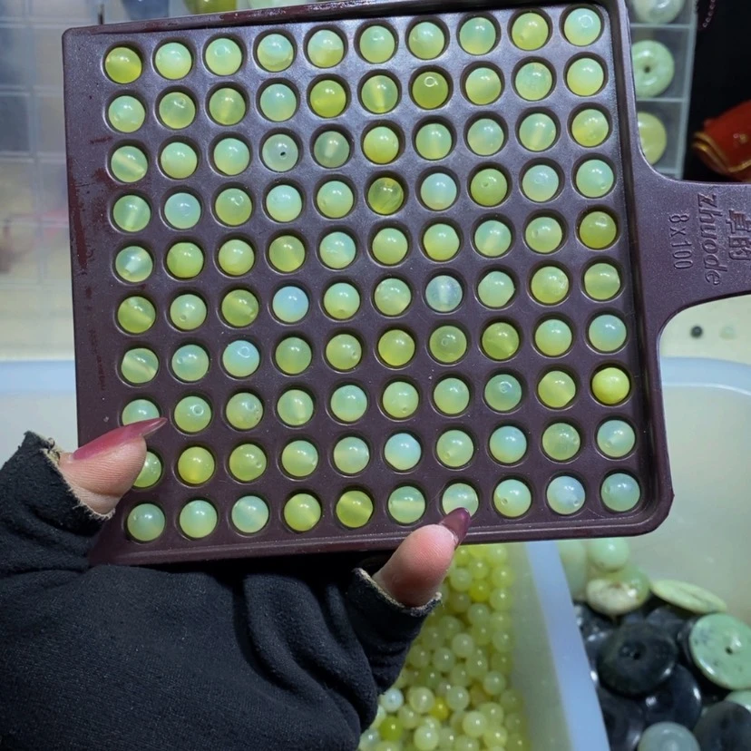 【闪购商品】蛇纹石玉其他未镶嵌111