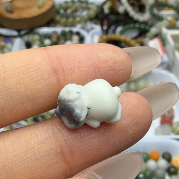和田玉未镶嵌珠宝半成品