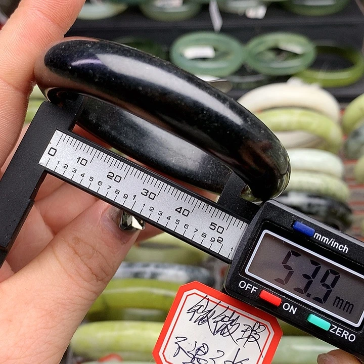 蛇纹石玉手镯未镶嵌163