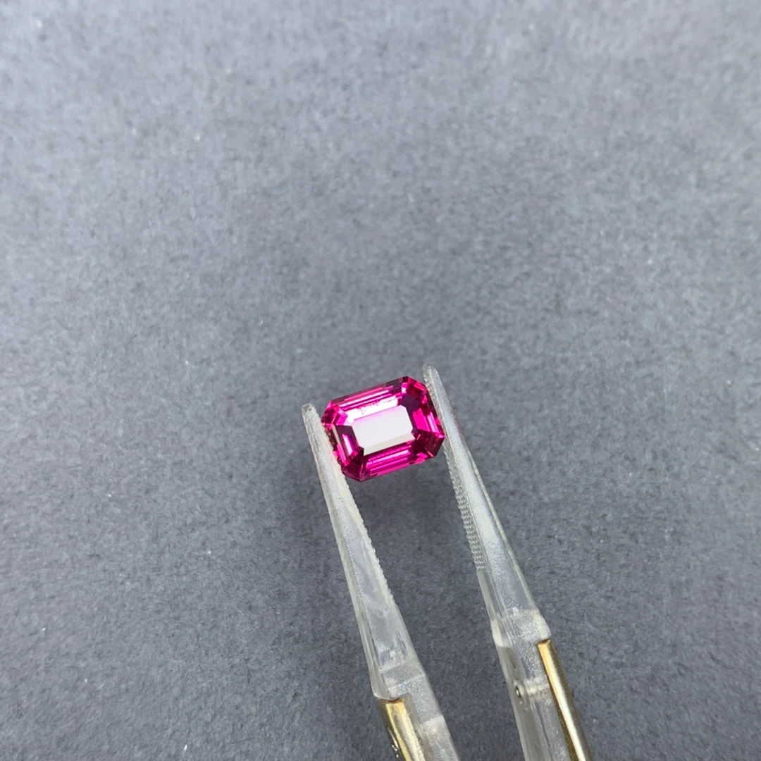 裸石未镶嵌碧玺2.82ct 桃红玫瑰卢比莱 GUILD VB