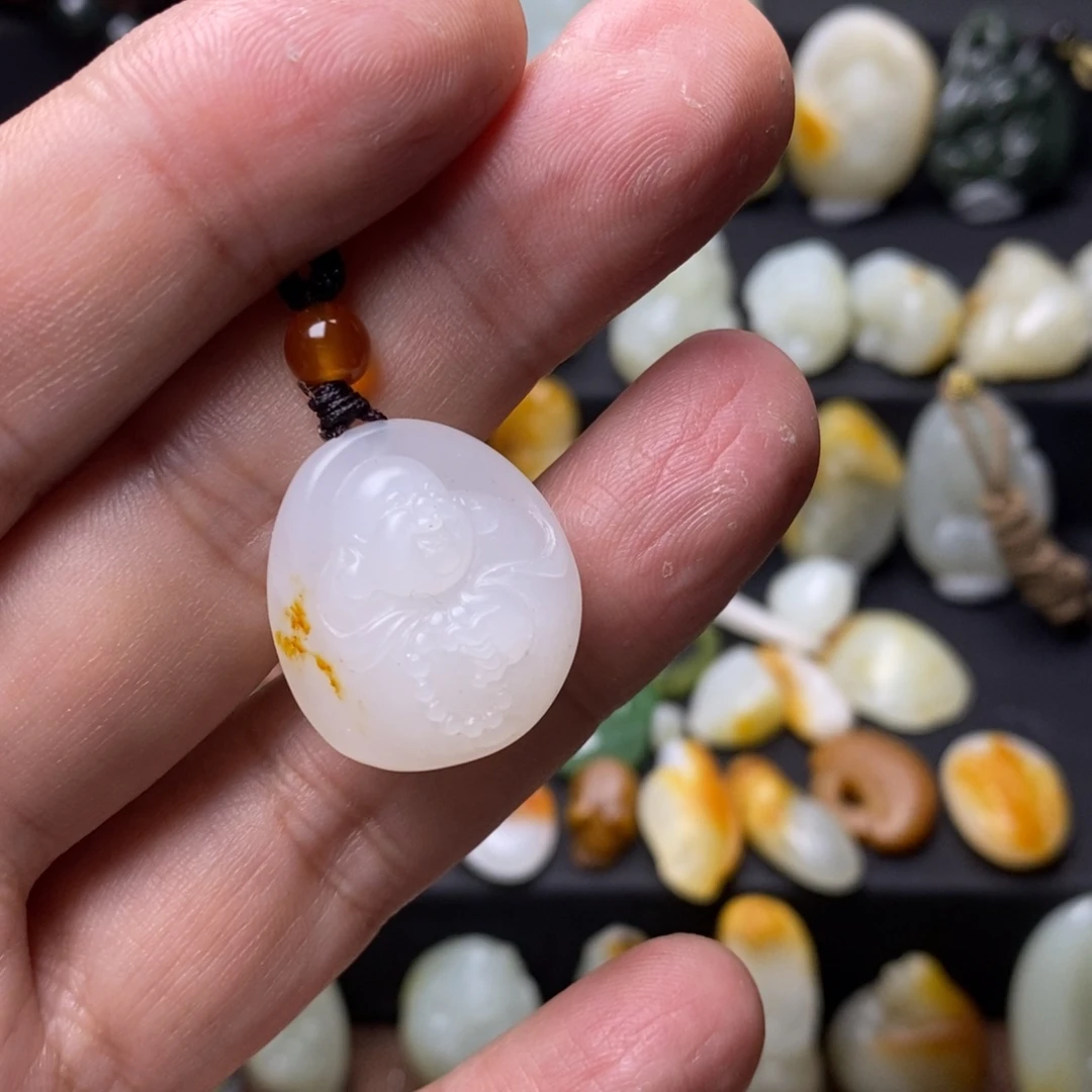 和田玉未镶嵌挂件