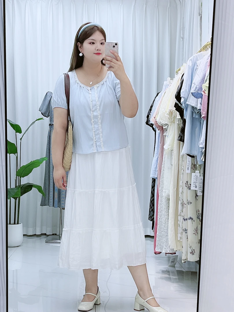 《大胖倩》气质花边蕾丝拼接泡泡袖圆领小衫胖mm大码宽松显瘦百搭