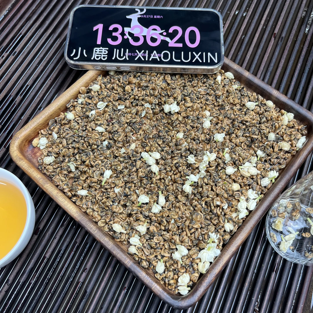 茉莉手工奶螺  ② 小鹿收茶 头春头采 茉莉红茶 云南滇红  9月27/2