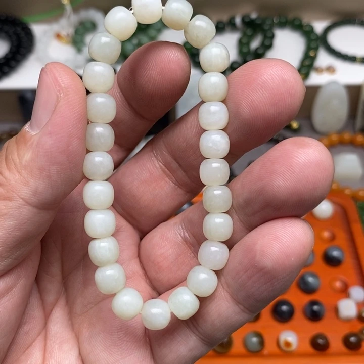 和田玉未镶嵌手链