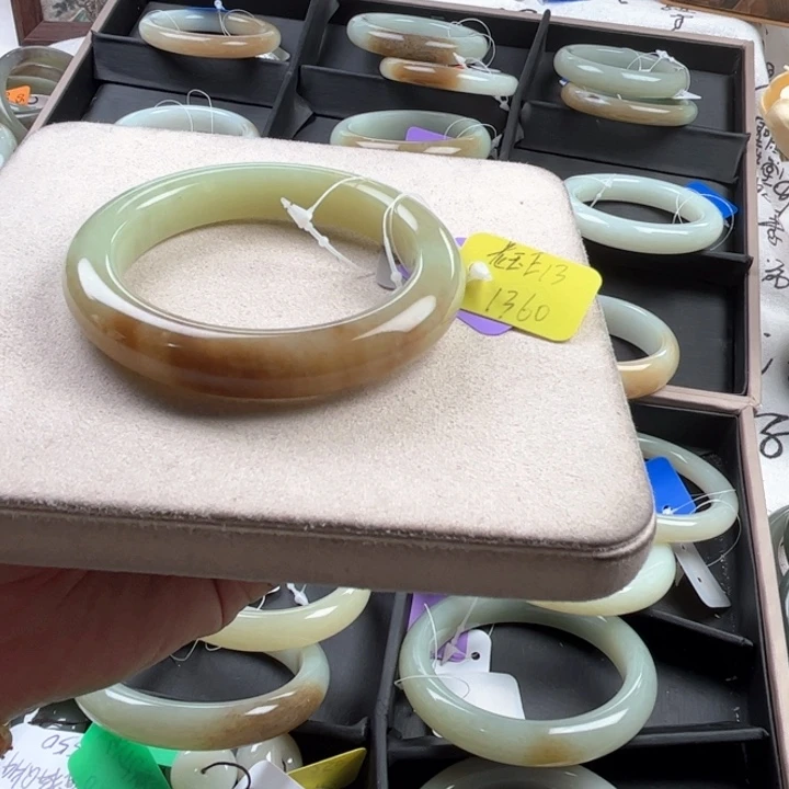 未镶嵌手镯和田玉玲珑美镯56.9