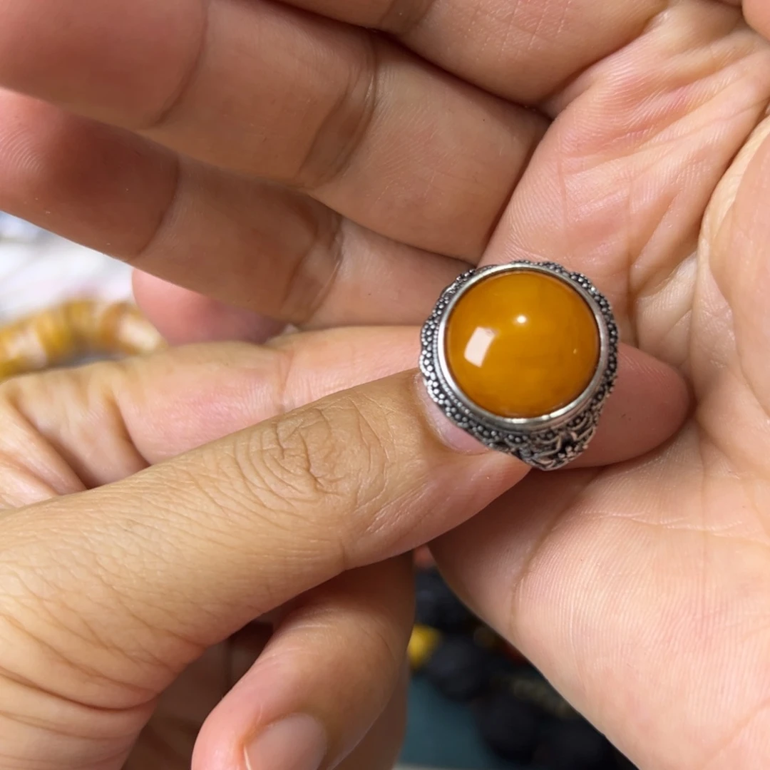 未镶嵌琥珀珠宝奇石914