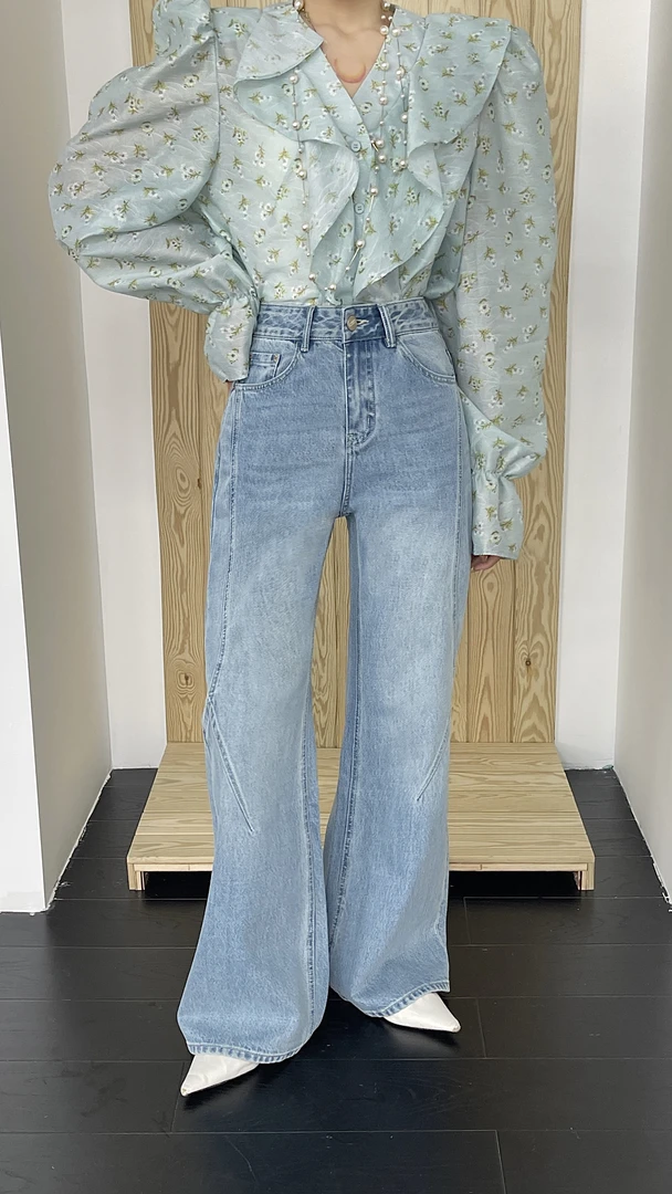 有货君羊#8026夏季福利高品质无弹微喇牛仔，裤长：105cm