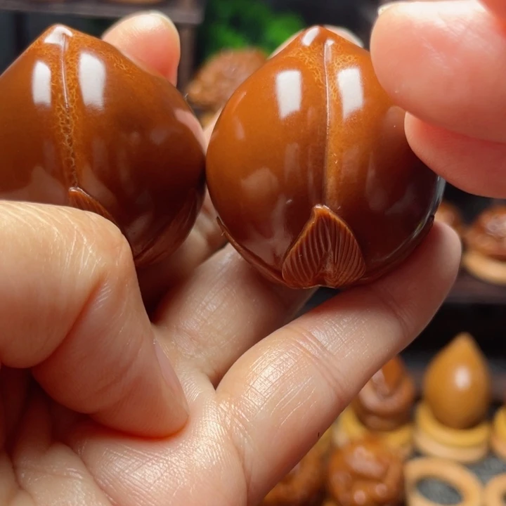 橄榄核手串/手链寿桃3.5左右手球